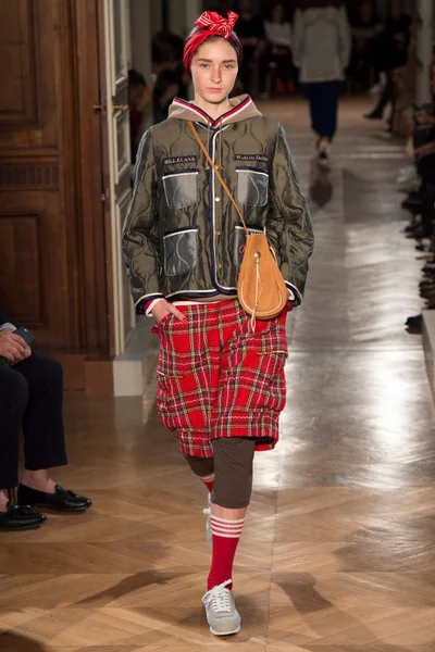 Look 14